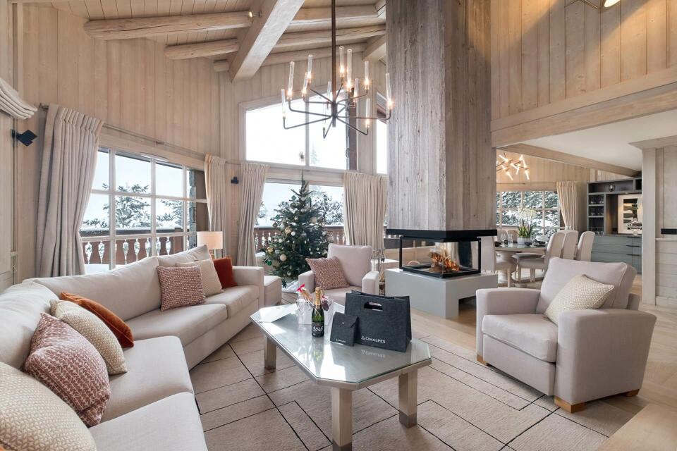 Chalet Edelston Gallery Image 1
