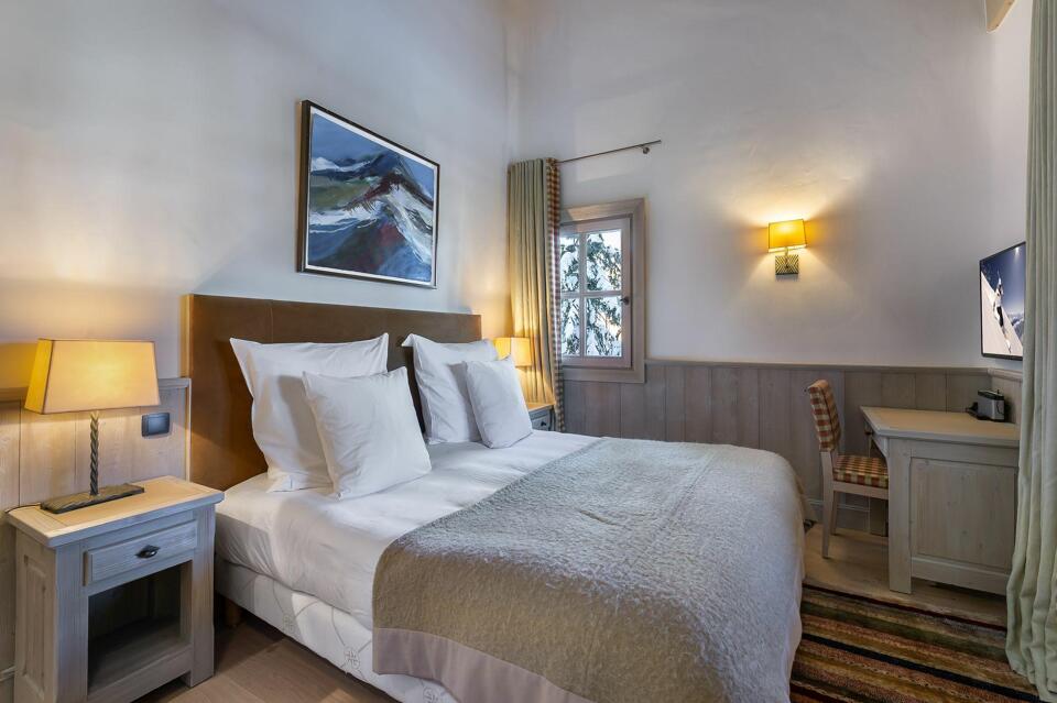 Chalet Edelston Gallery Image 4