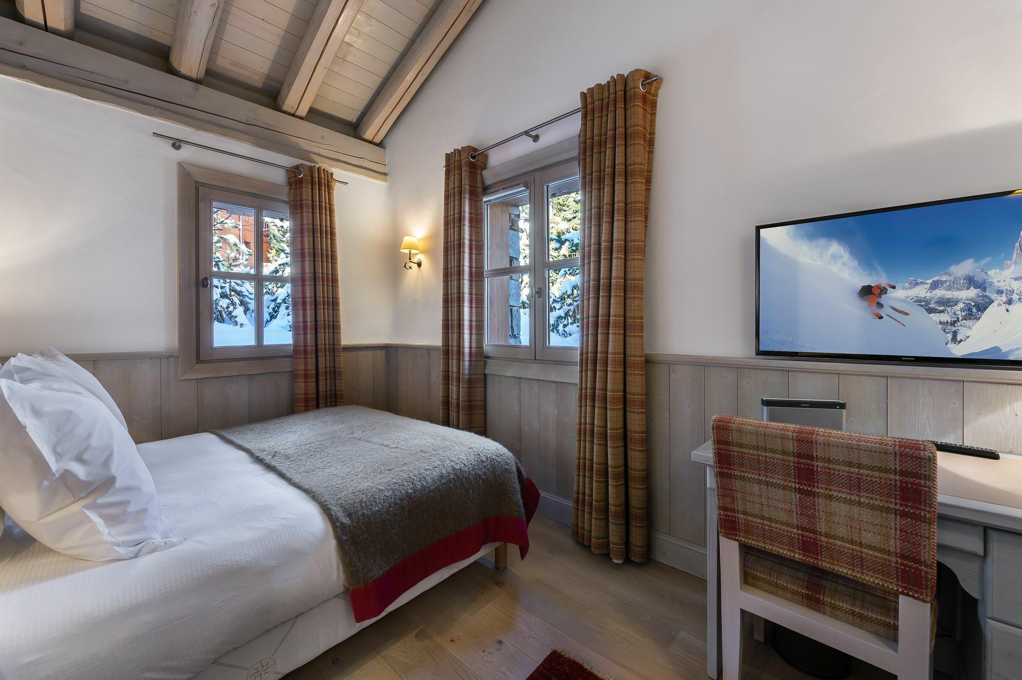 Chalet Edelston Gallery Image 3