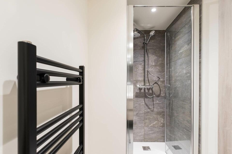 Chalet Edelston Gallery Image 6