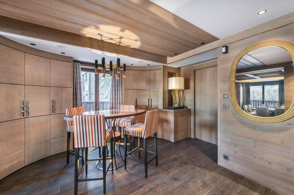 Chalet Elixir Gallery Image 4