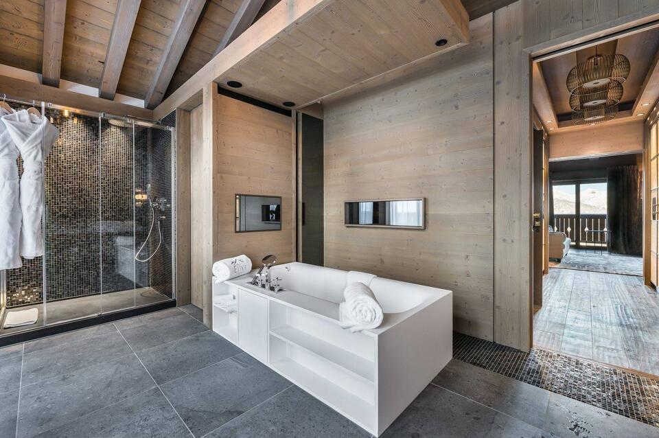 Chalet Elixir Gallery Image 2