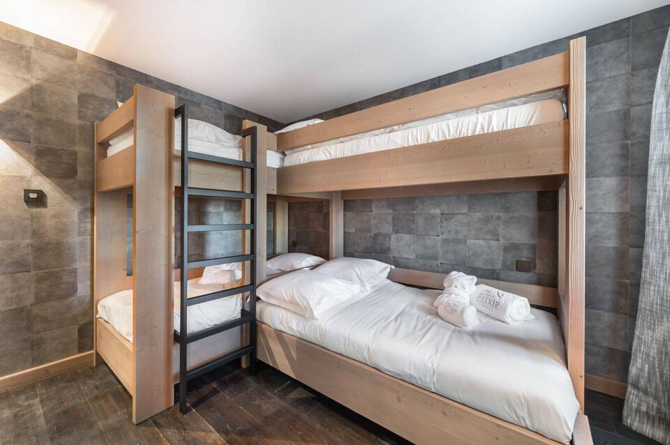 Chalet Elixir Gallery Image 6
