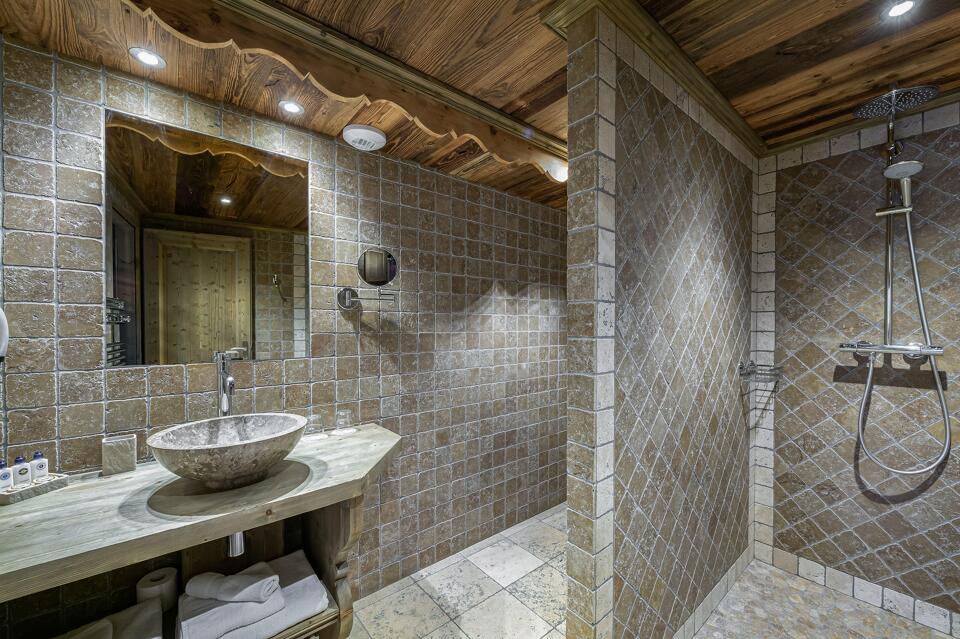 Chalet Etagne Gallery Image 1