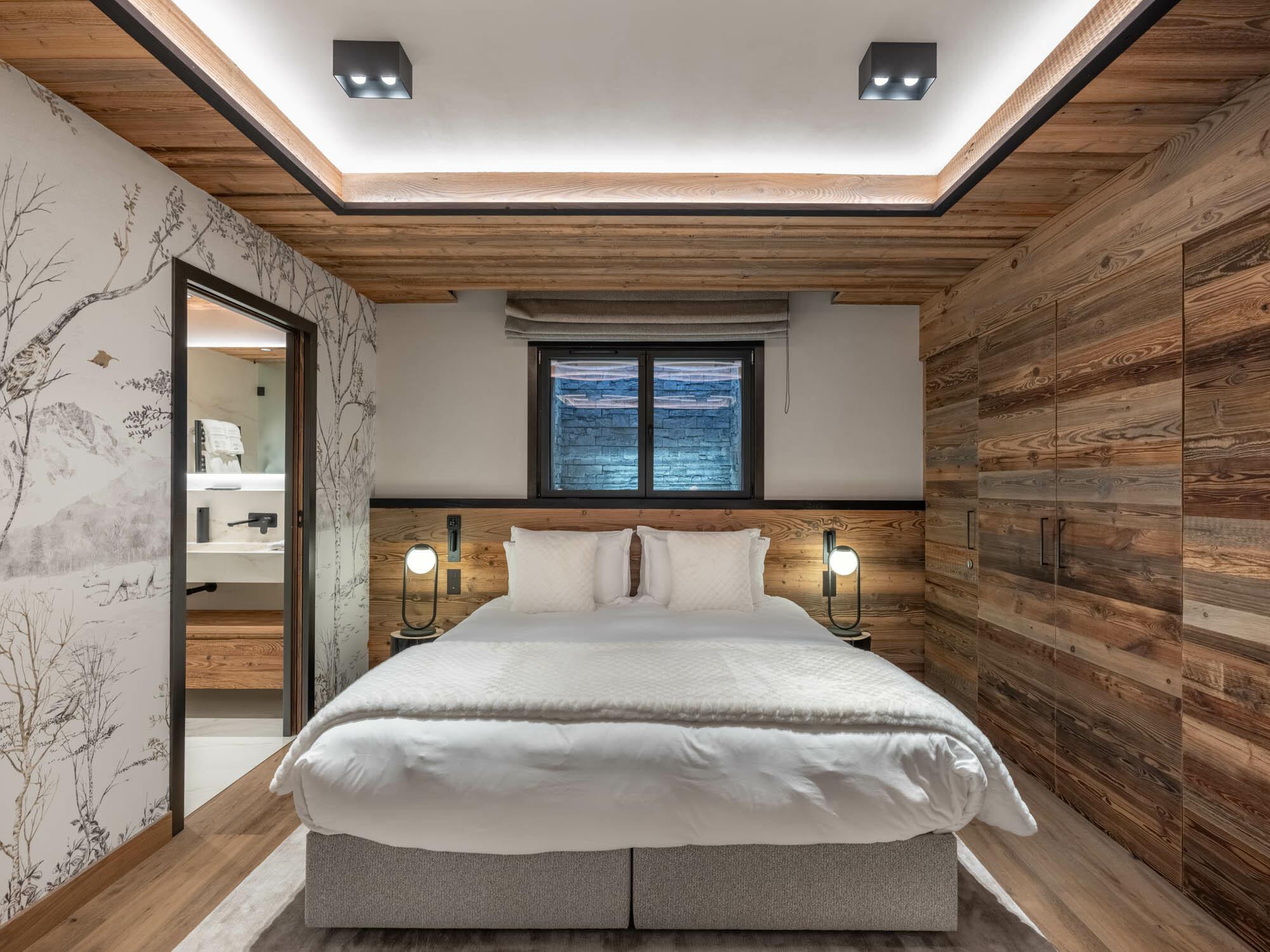 Chalet Grizzly Gallery Image 4