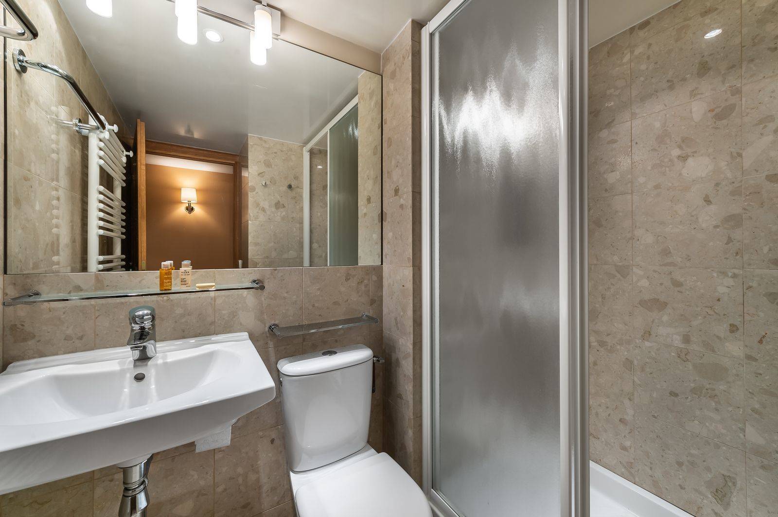 Chalet Gros Caillou Gallery Image 1