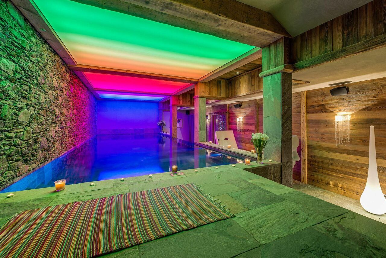 chalet-husky-image-3