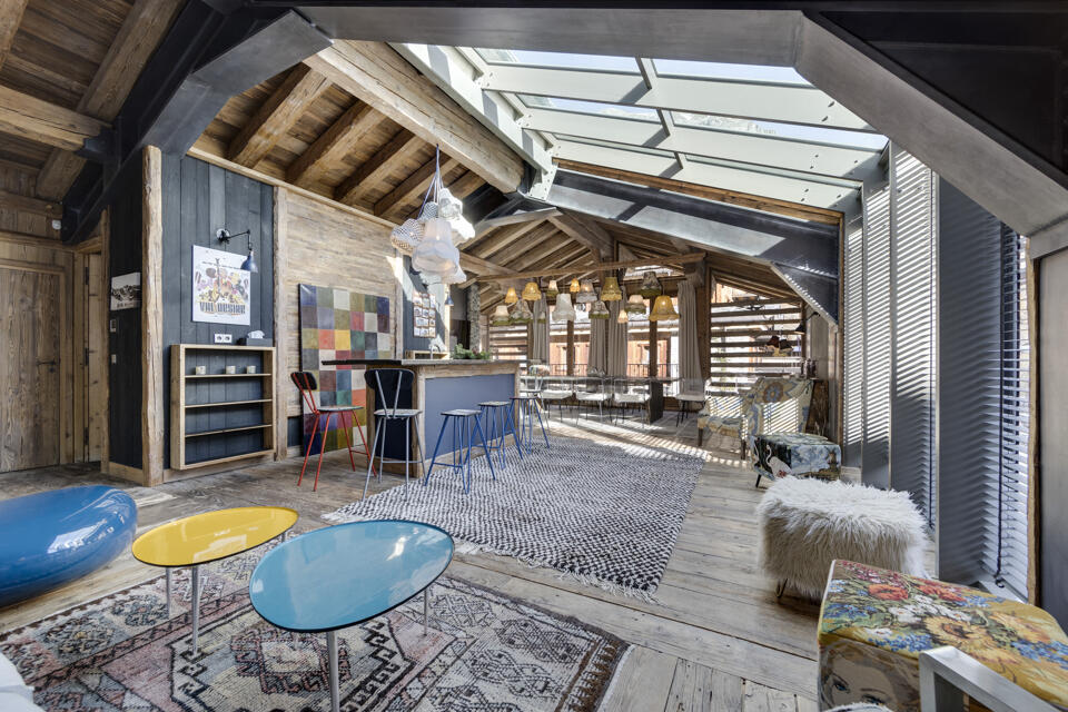 Chalet Husky Gallery Image 5