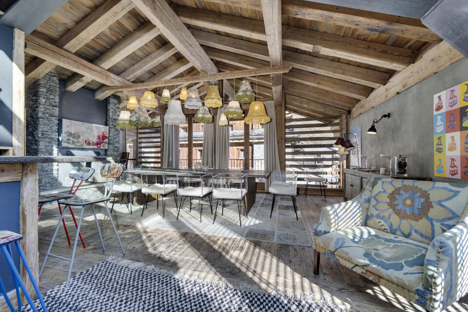 Chalet Husky Gallery Image 6