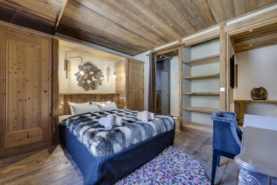 Chalet Husky Gallery Image 3