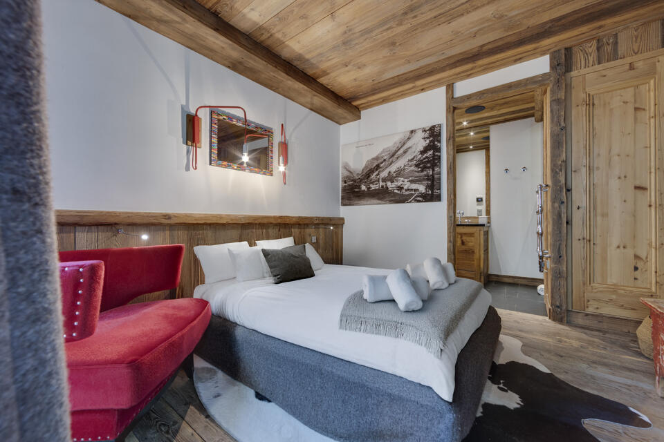 Chalet Husky Gallery Image 5