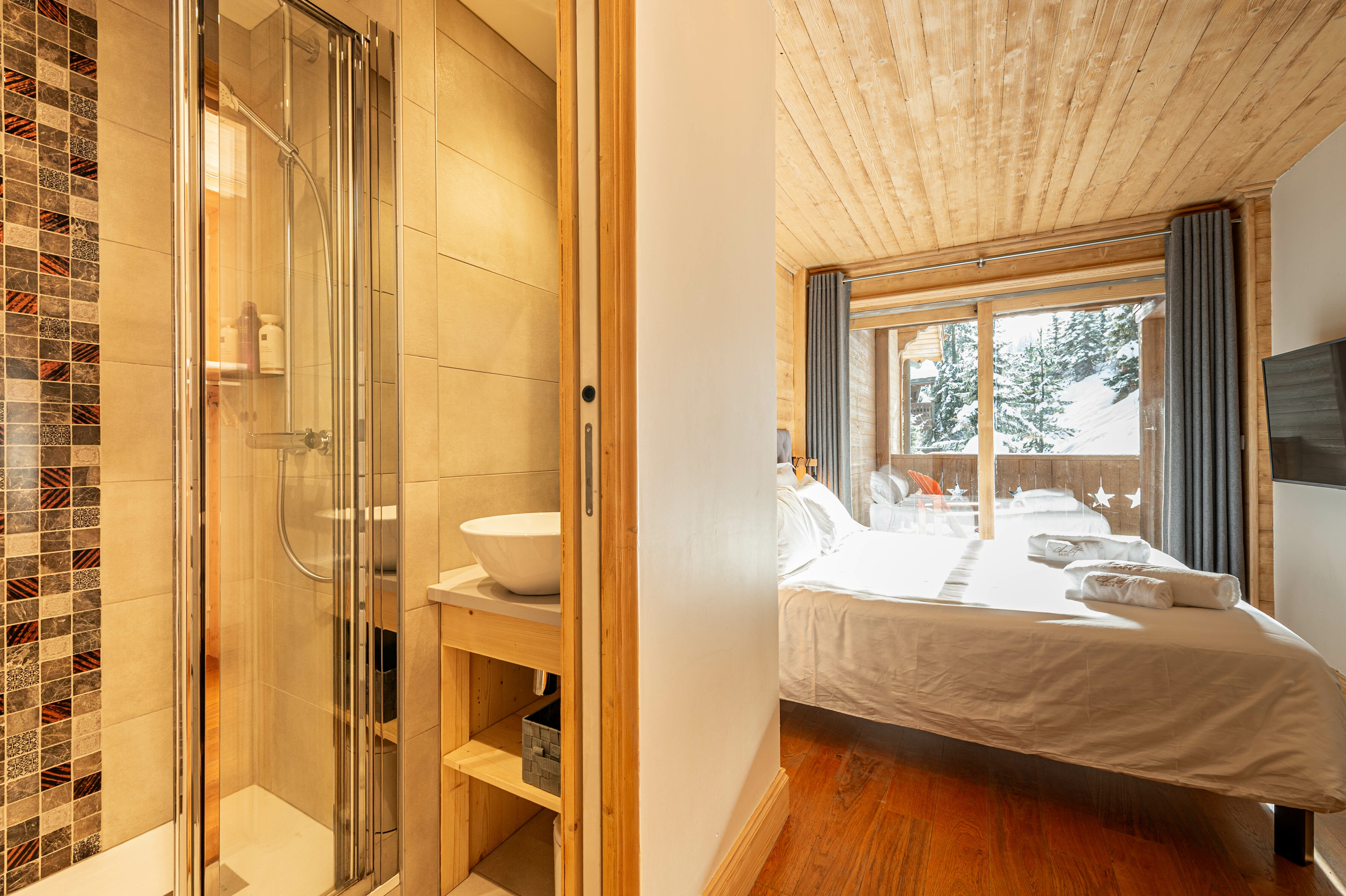 Chalet Jade Gallery Image 6