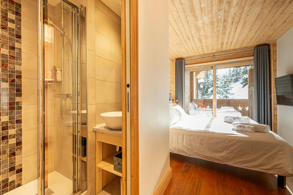 Chalet Jade Gallery Image 6