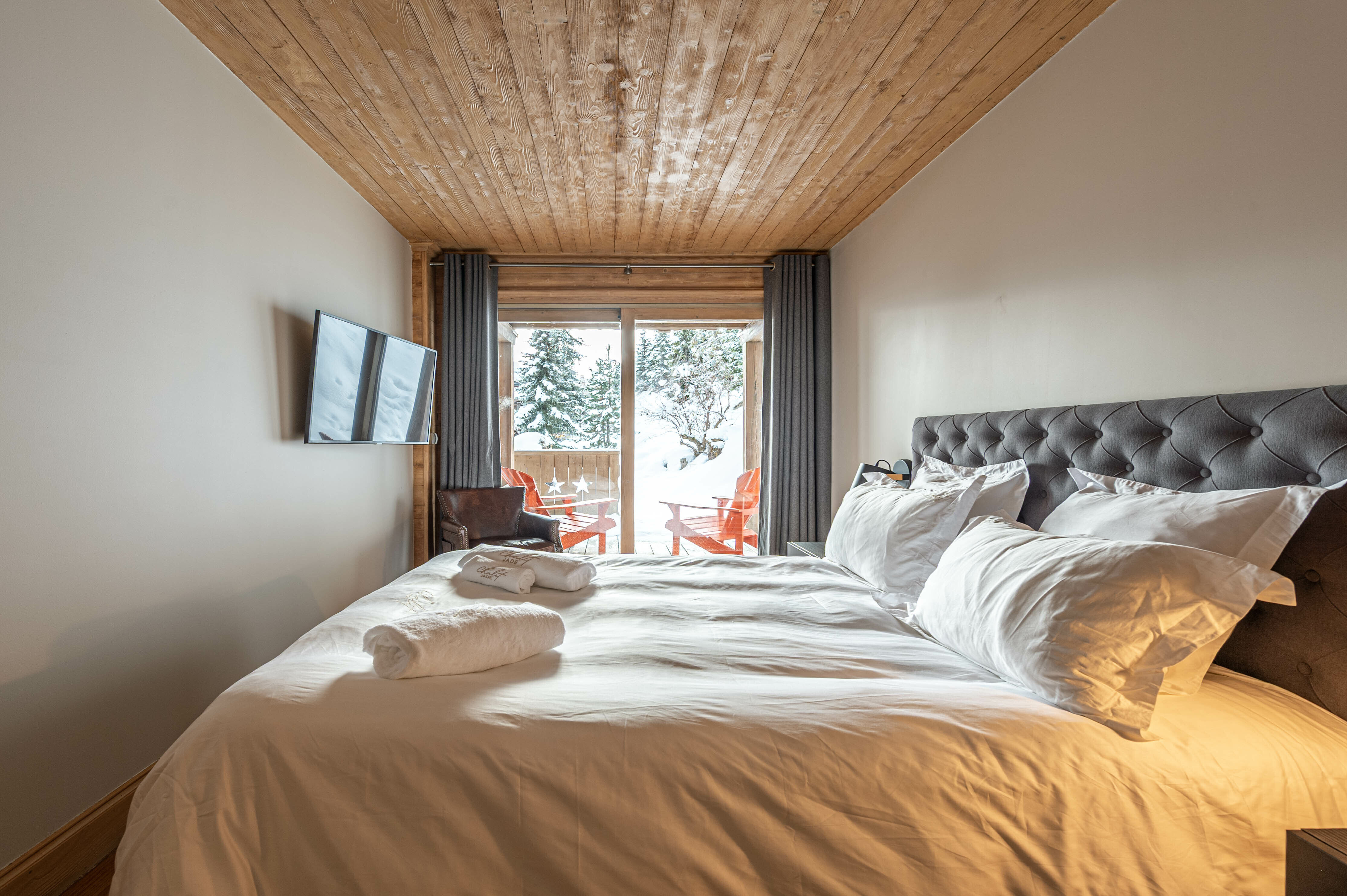 Chalet Jade Gallery Image 2