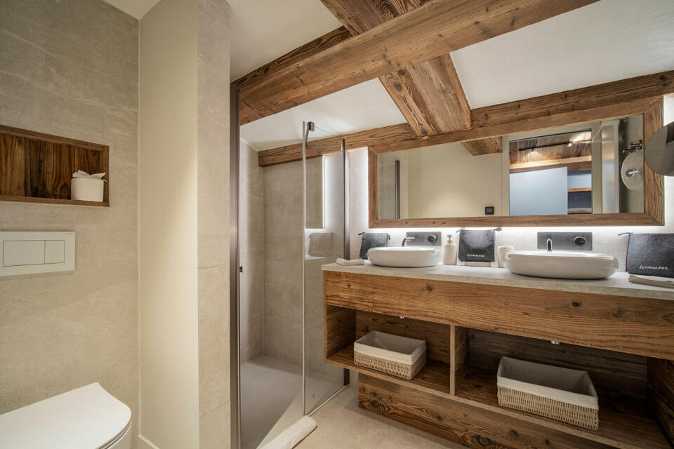 Chalet La Poudreuse Gallery Image 6