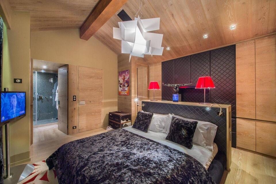 Chalet Overview Gallery Image 3