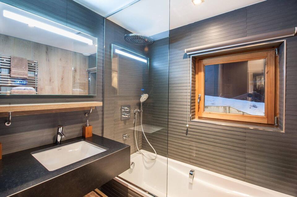 Chalet Overview Gallery Image 6