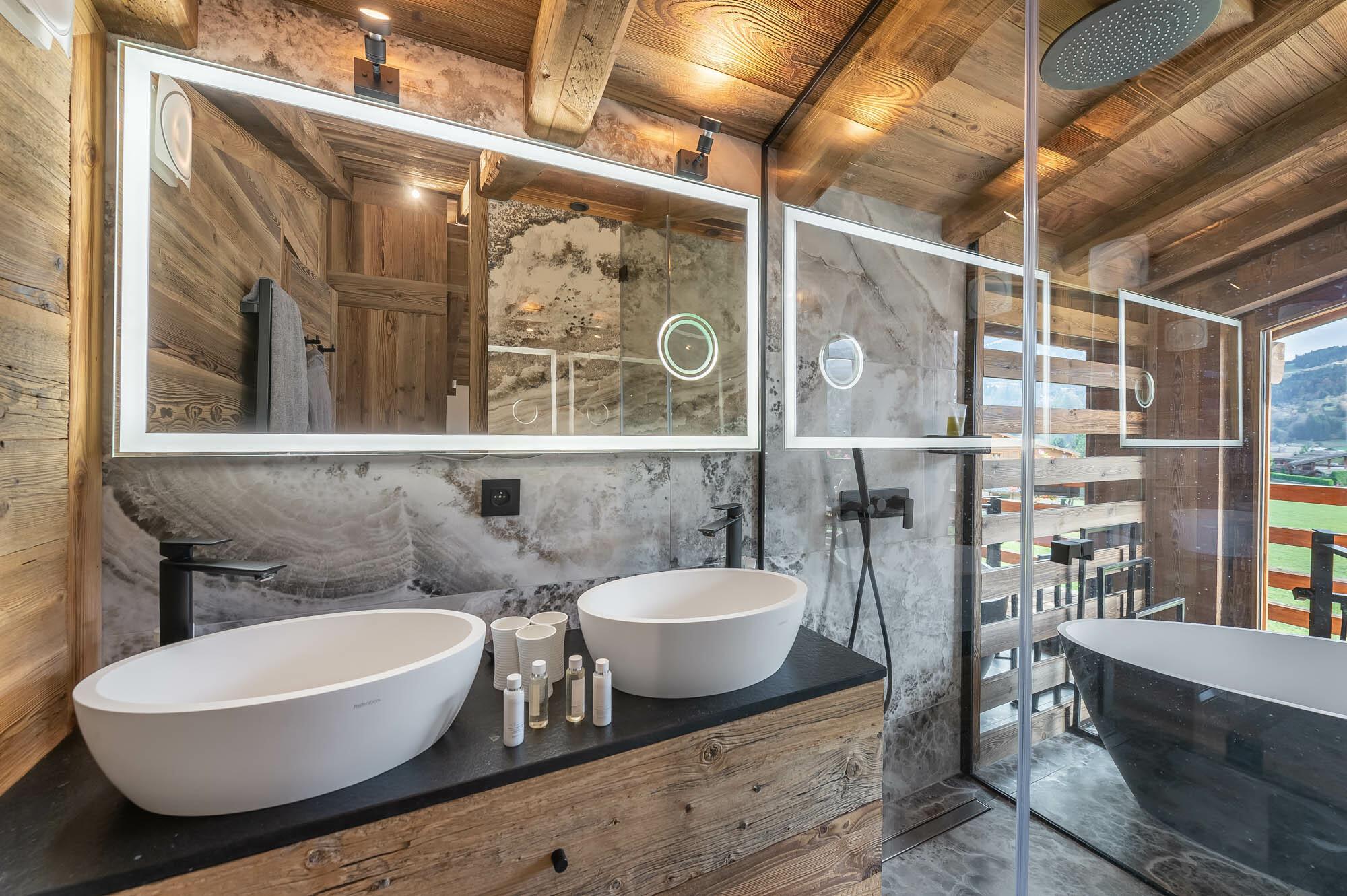 Chalet Paradis Gallery Image 2
