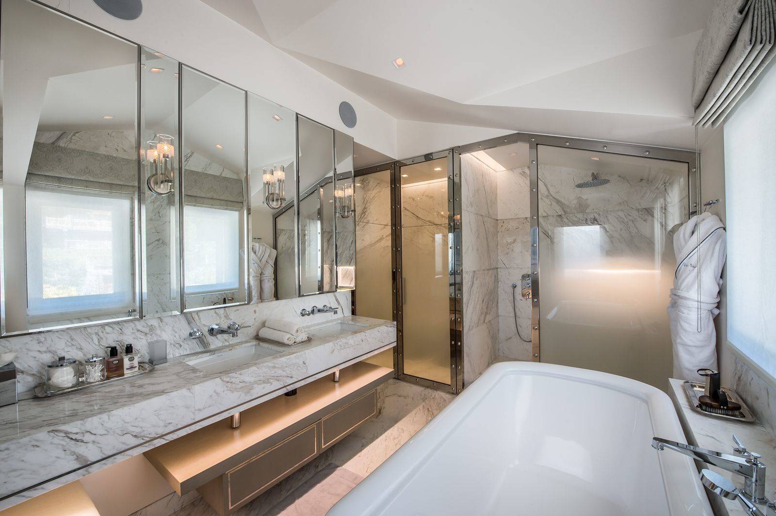 Chalet Perce Neige Gallery Image 3