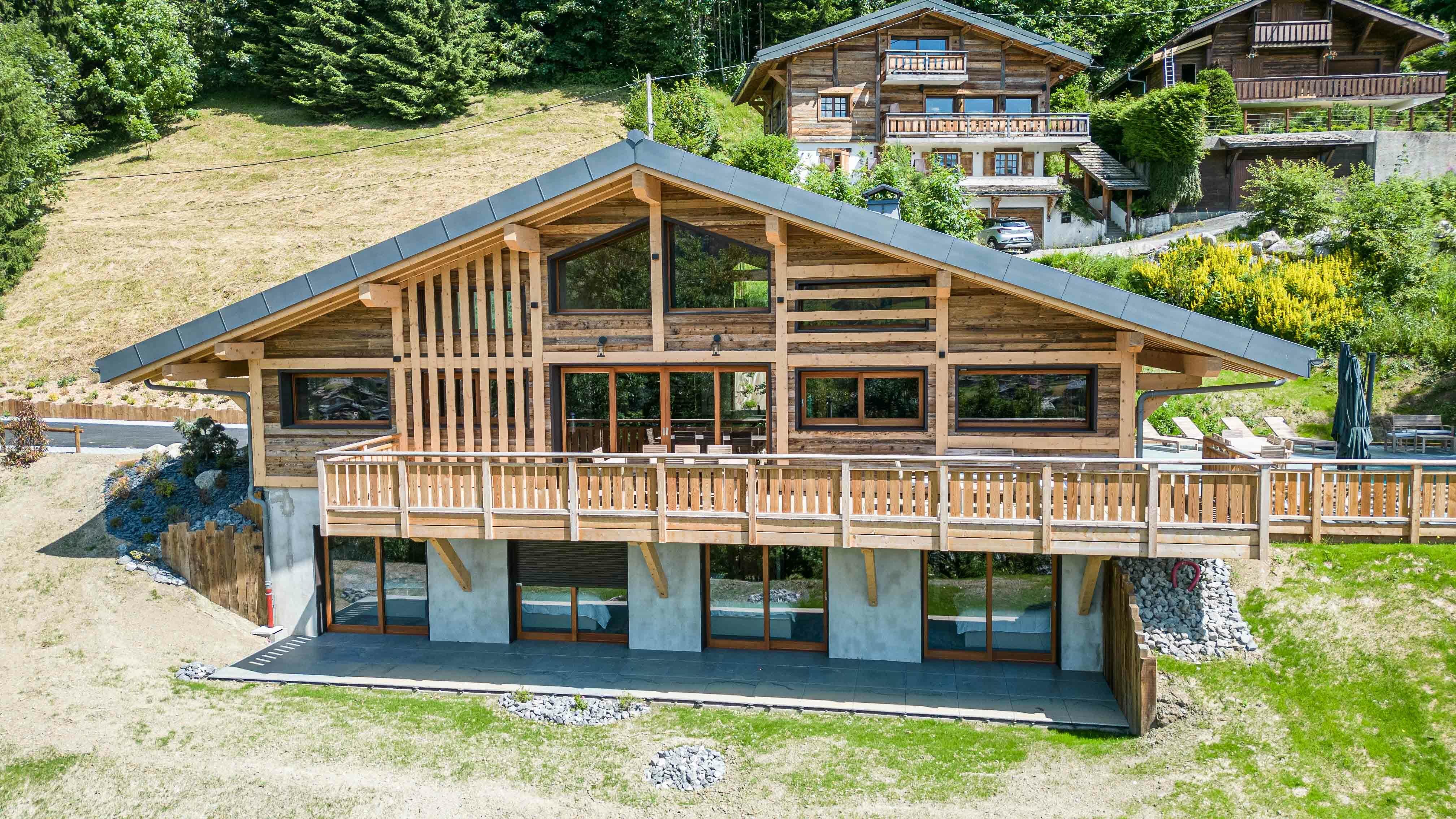 Chalet R Family Gallery Image 1