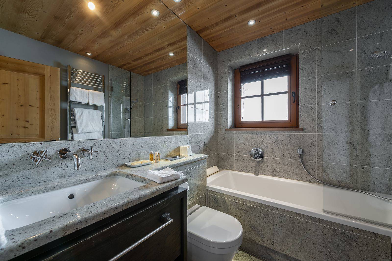 Chalet Reine des Pres Gallery Image 2