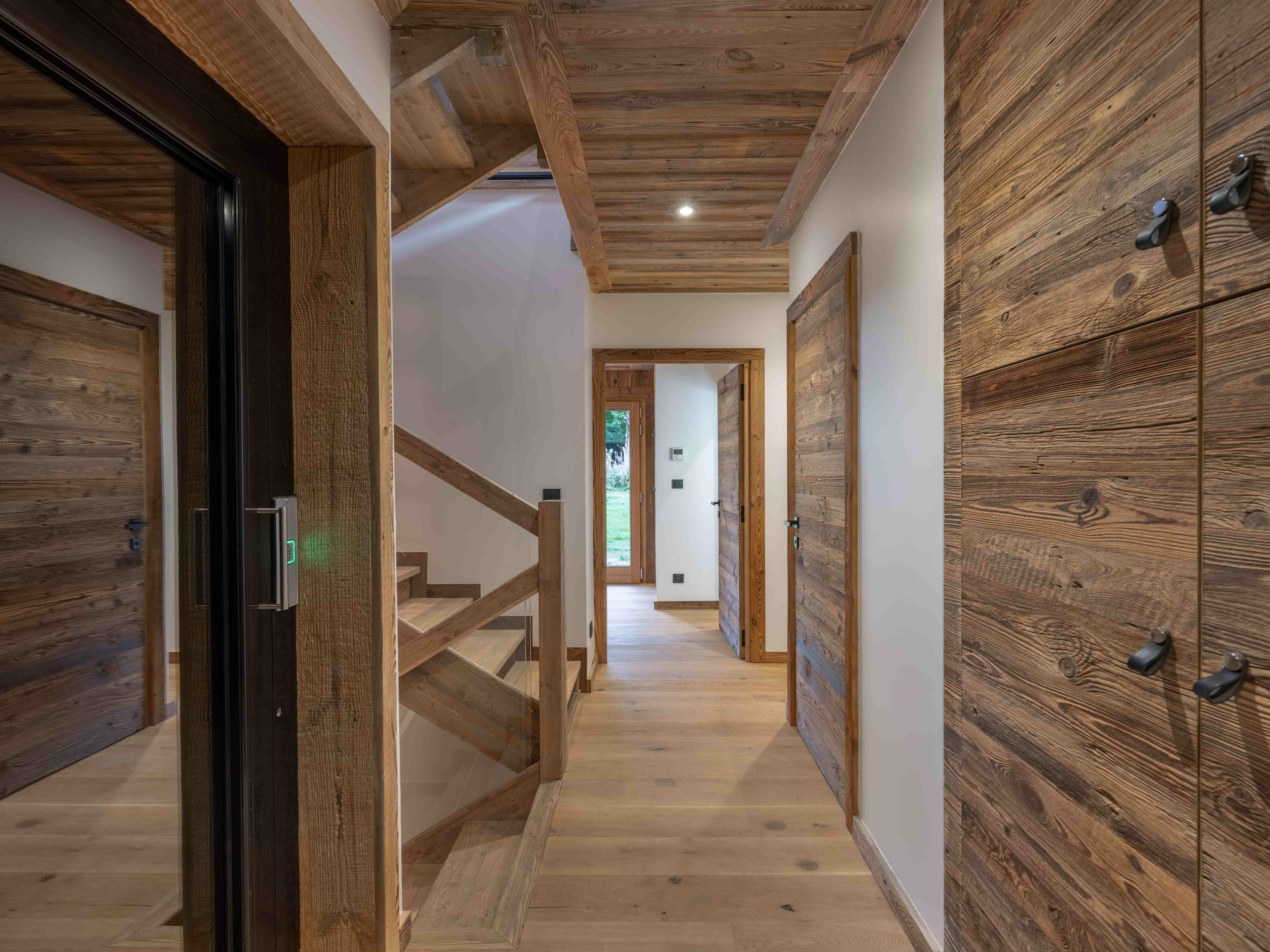 Chalet Snow Gallery Image 6