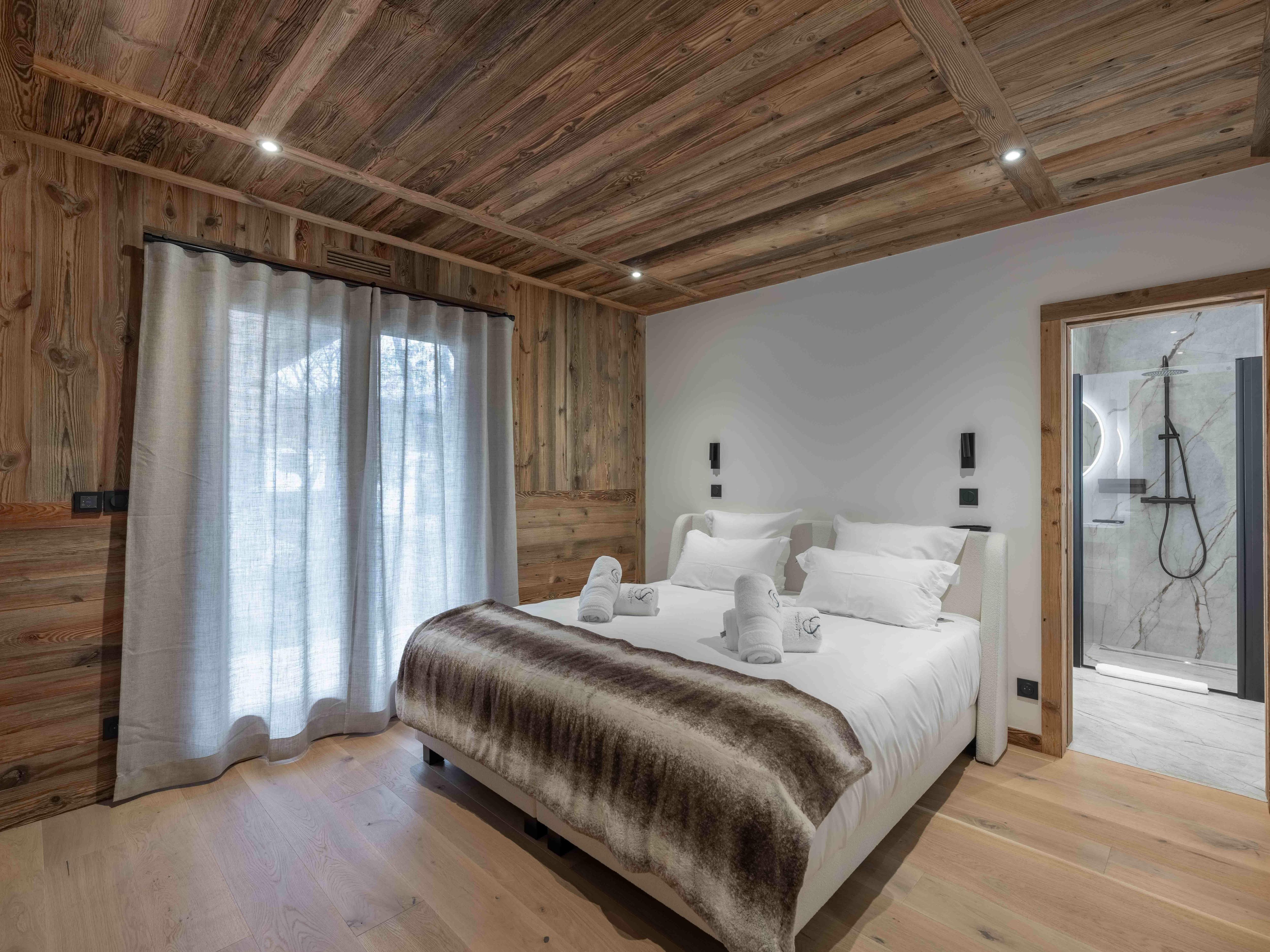 Chalet Snow Gallery Image 5