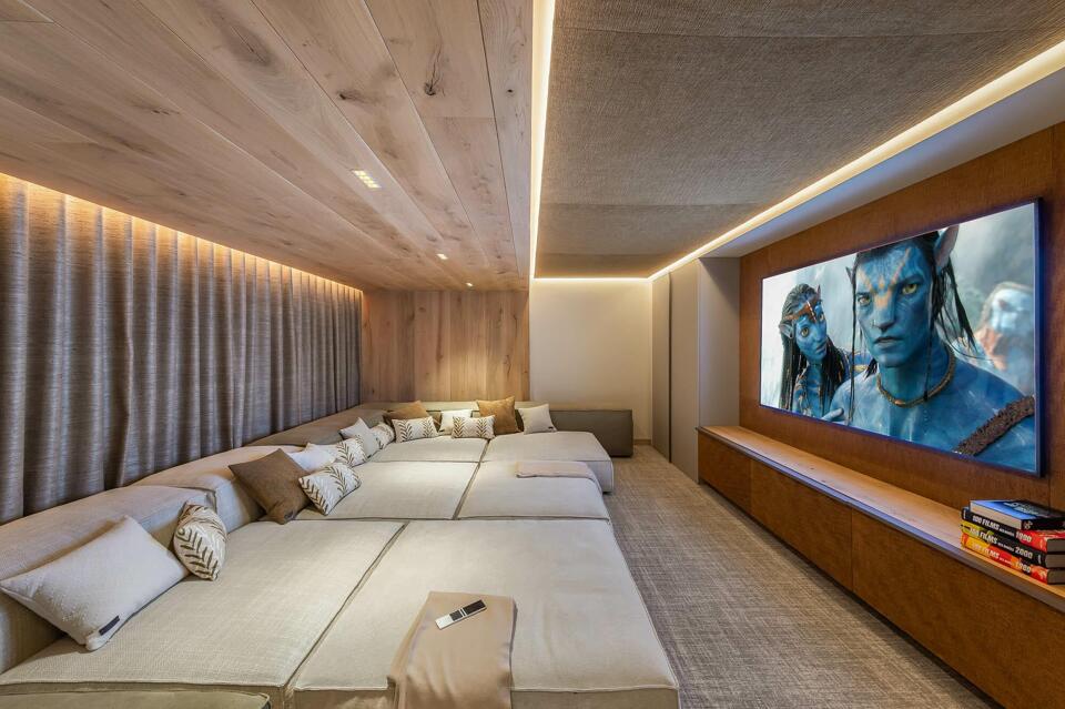 Chalet White Sand Gallery Image 2