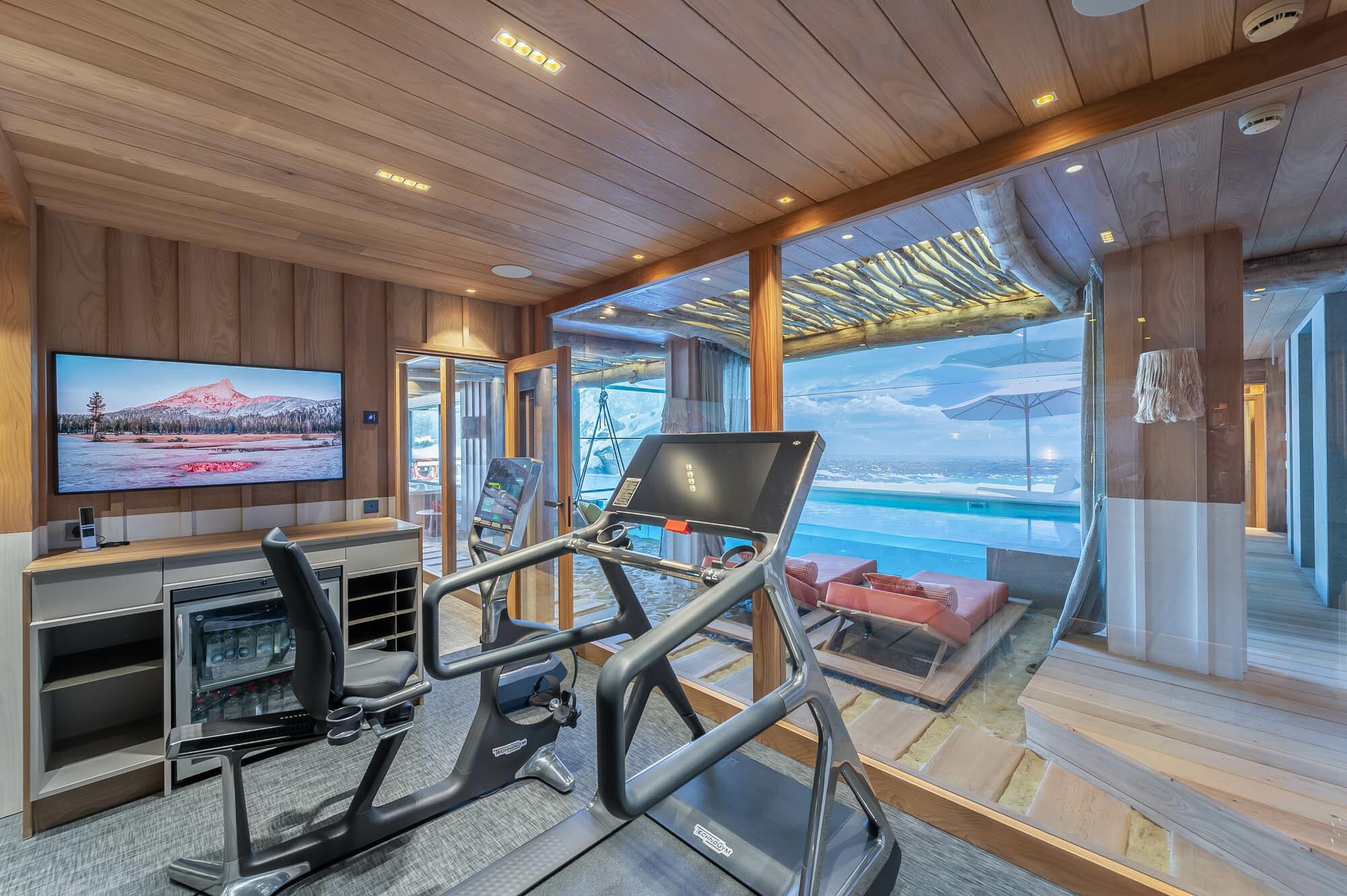Chalet White Sand Gallery Image 5