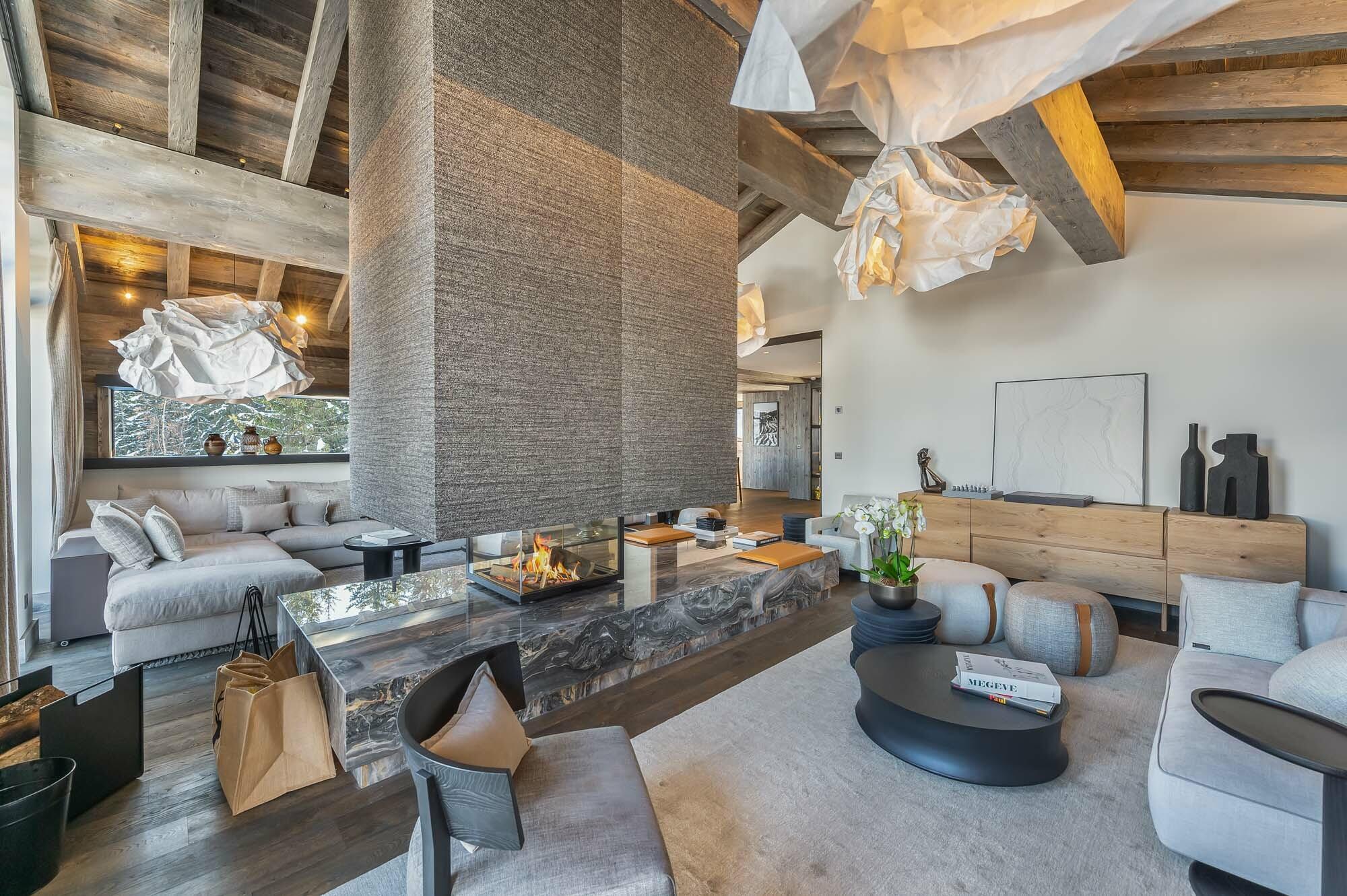 Chalet White Sand Gallery Image 1
