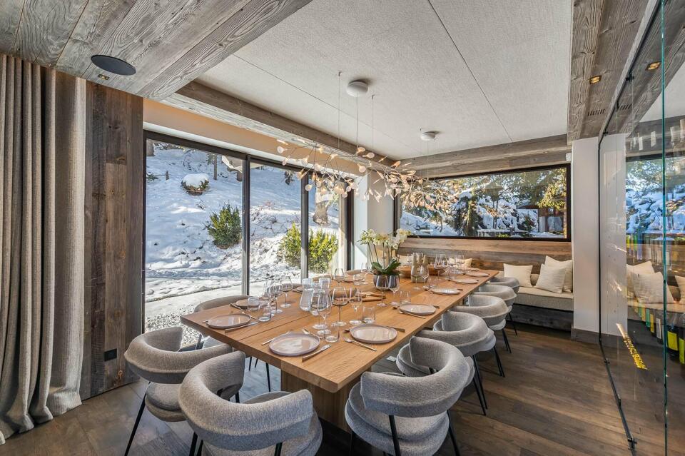 Chalet White Sand Gallery Image 3
