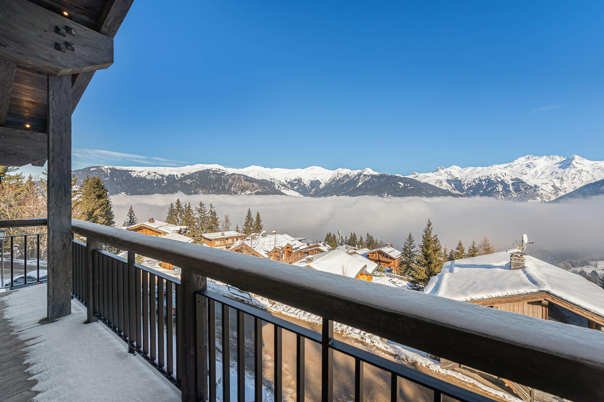 Chalet White Sand Gallery Image 5