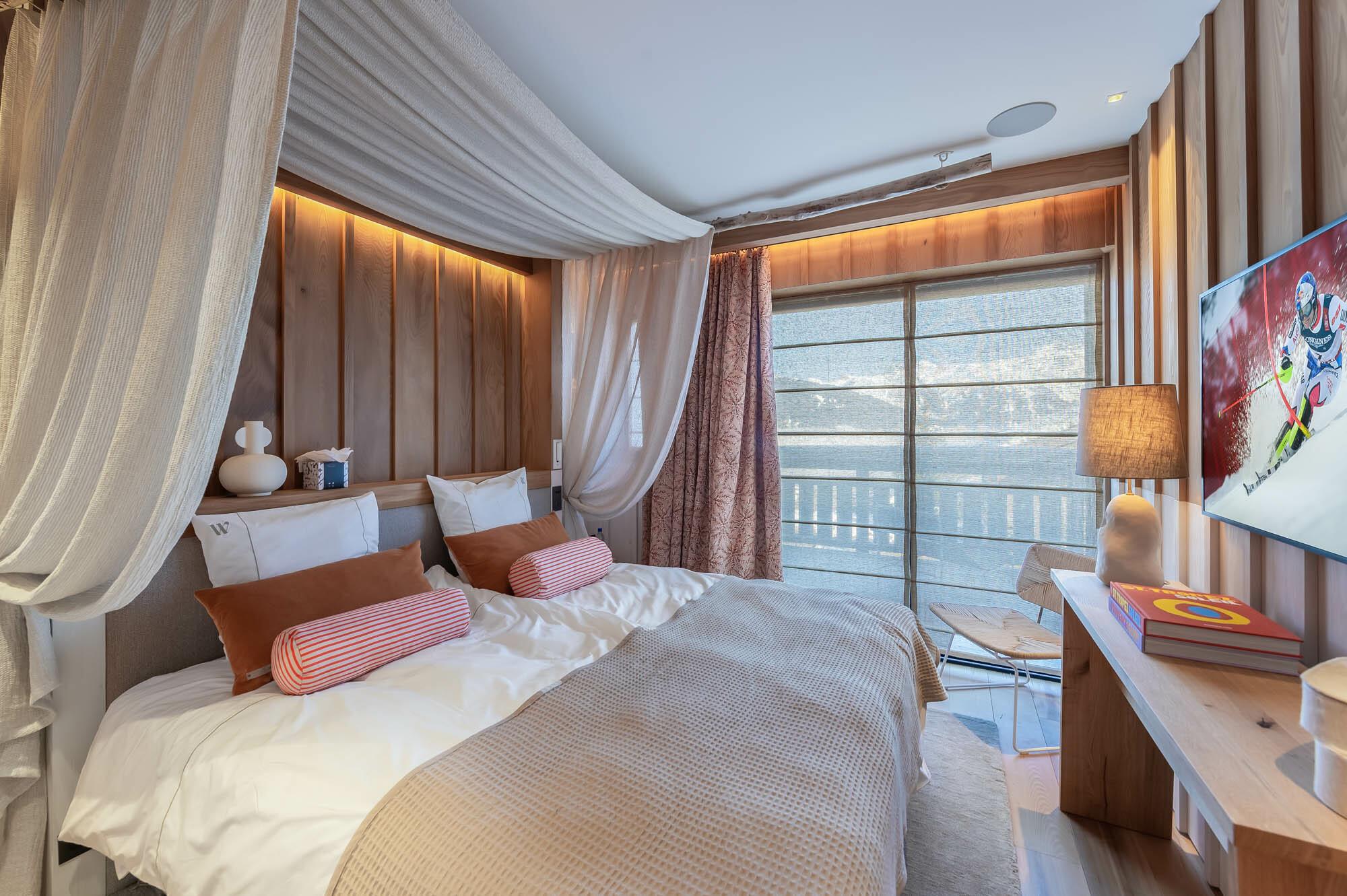 Chalet White Sand Gallery Image 6