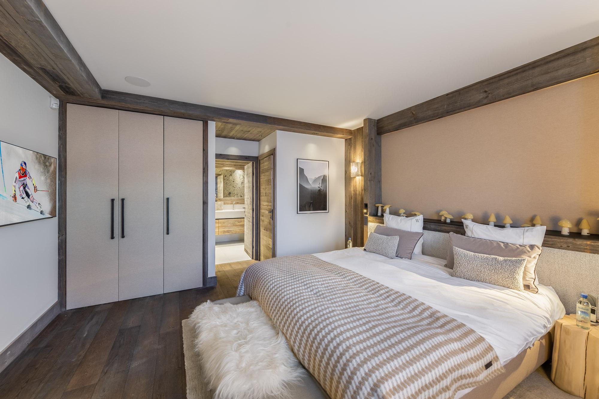 Chalet White Sand Gallery Image 4