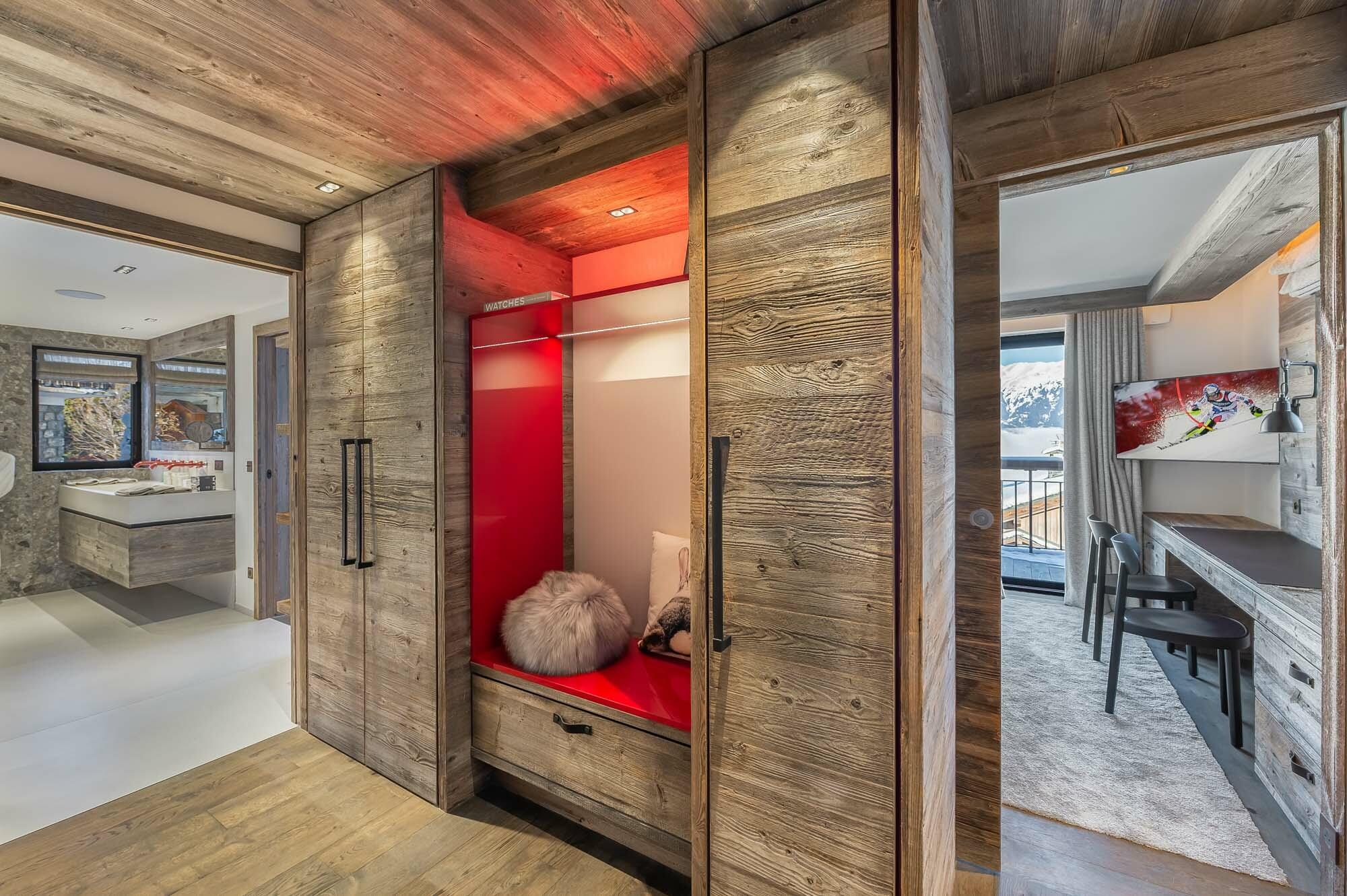 Chalet White Sand Gallery Image 6