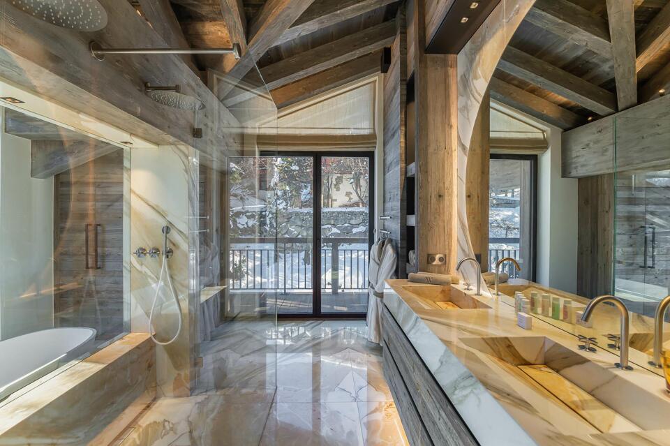 Chalet White Sand Gallery Image 2