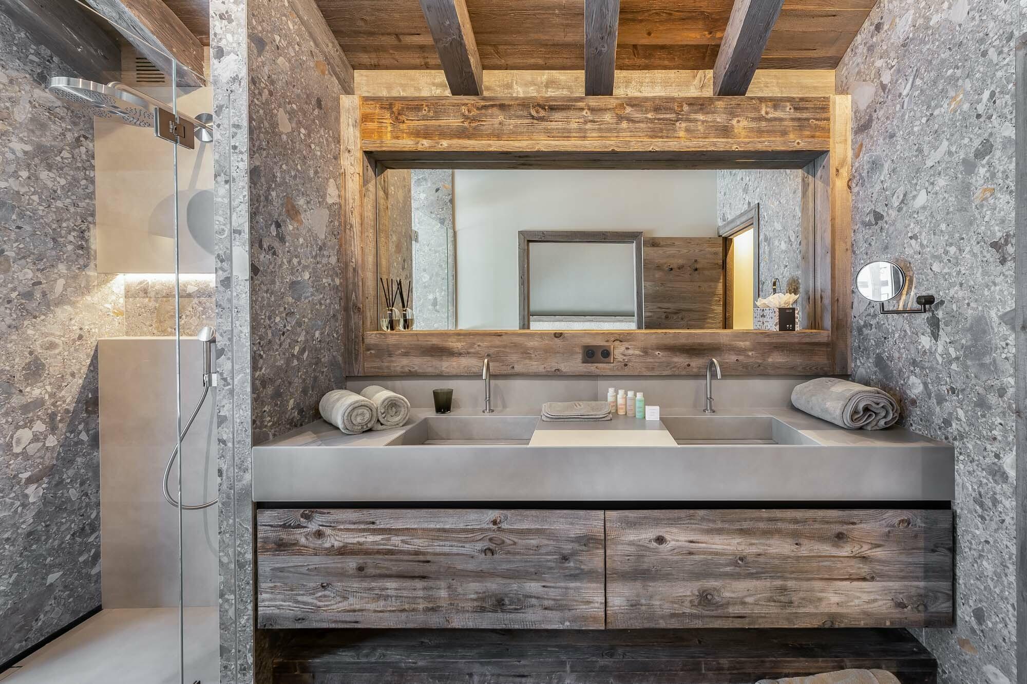 Chalet White Sand Gallery Image 2