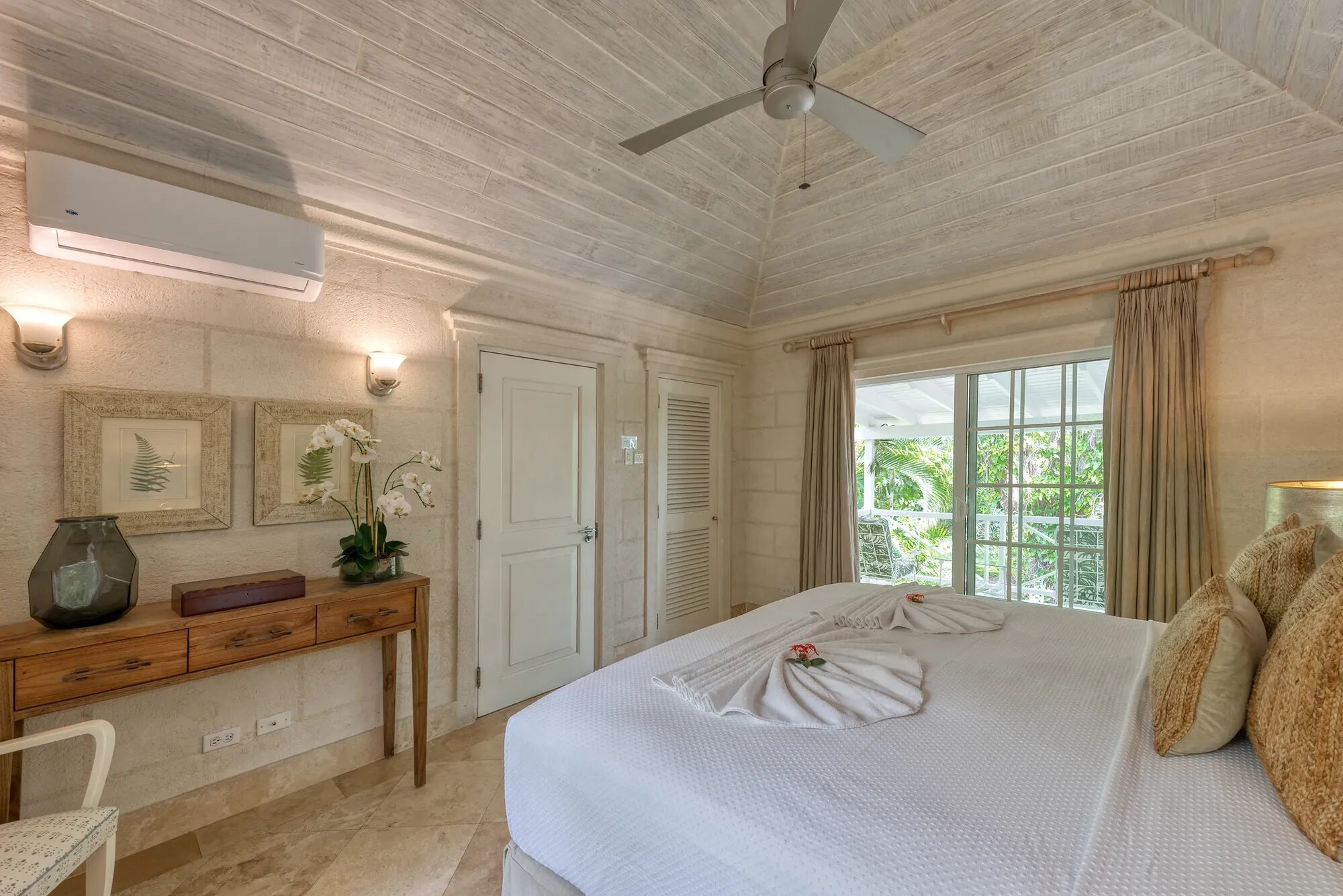 Bluff House Gallary Image 1