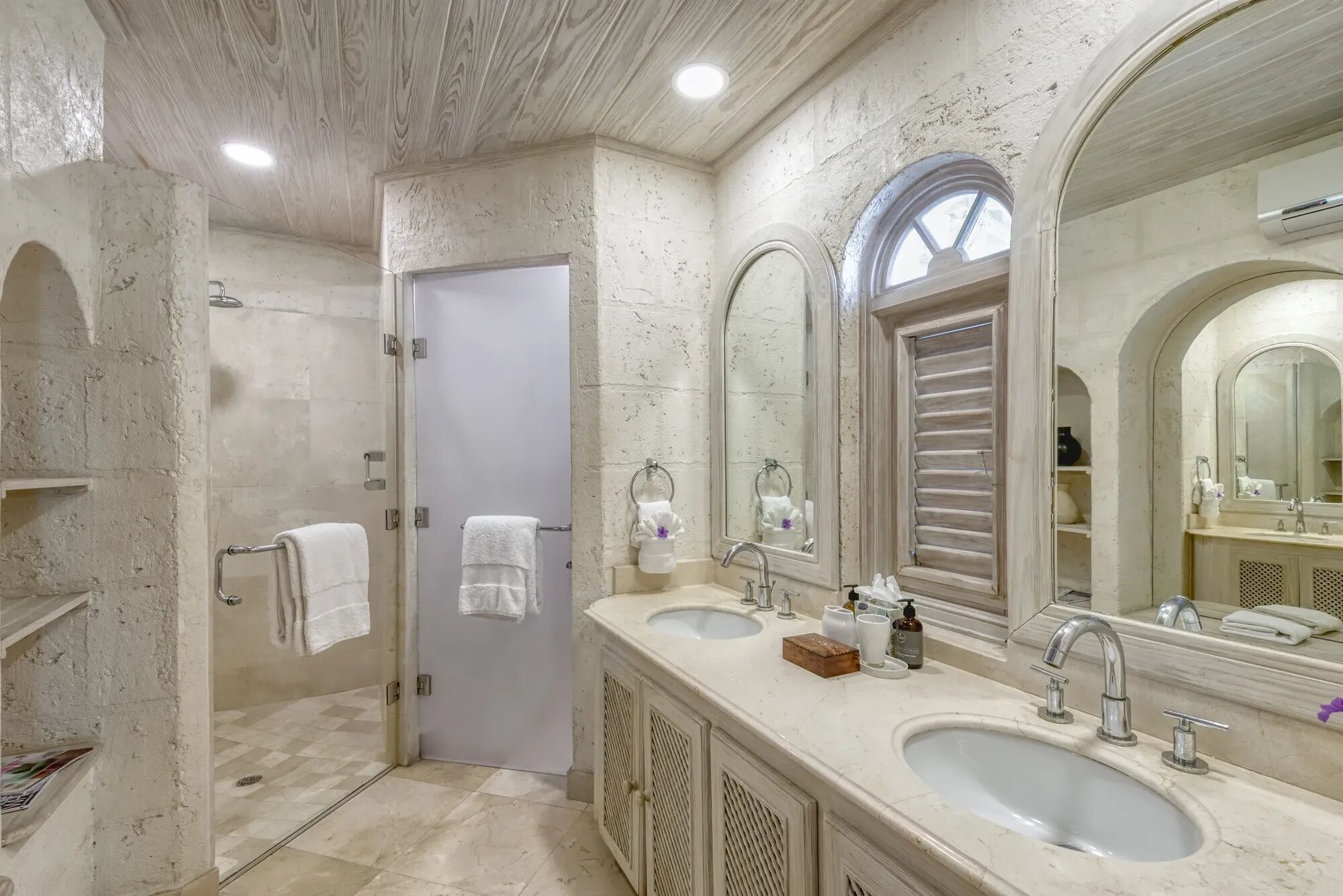 Bluff House Gallary Image 3