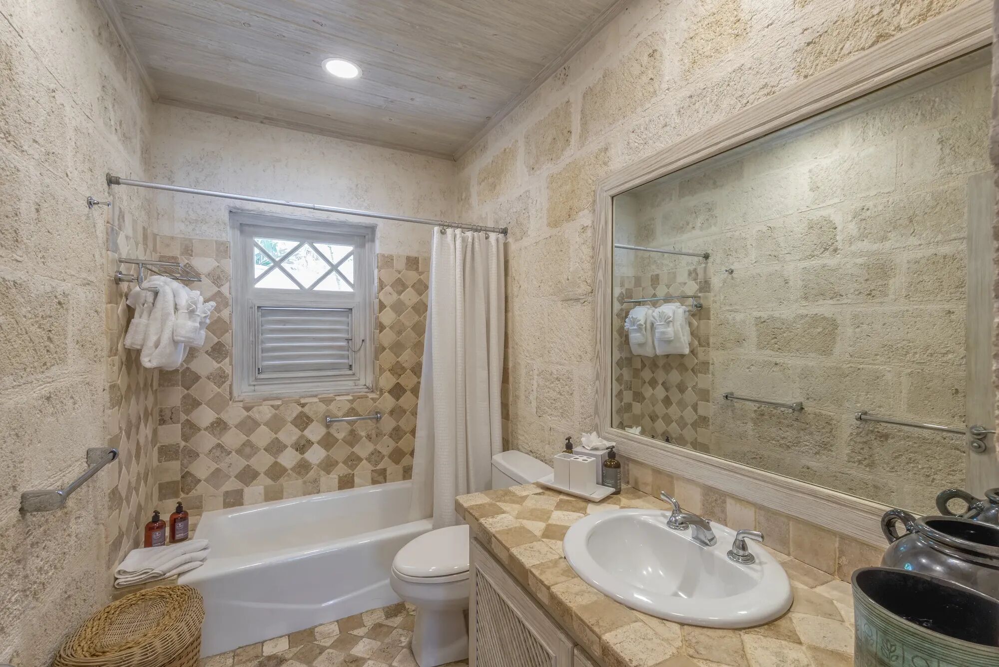 Bluff House Gallary Image 5