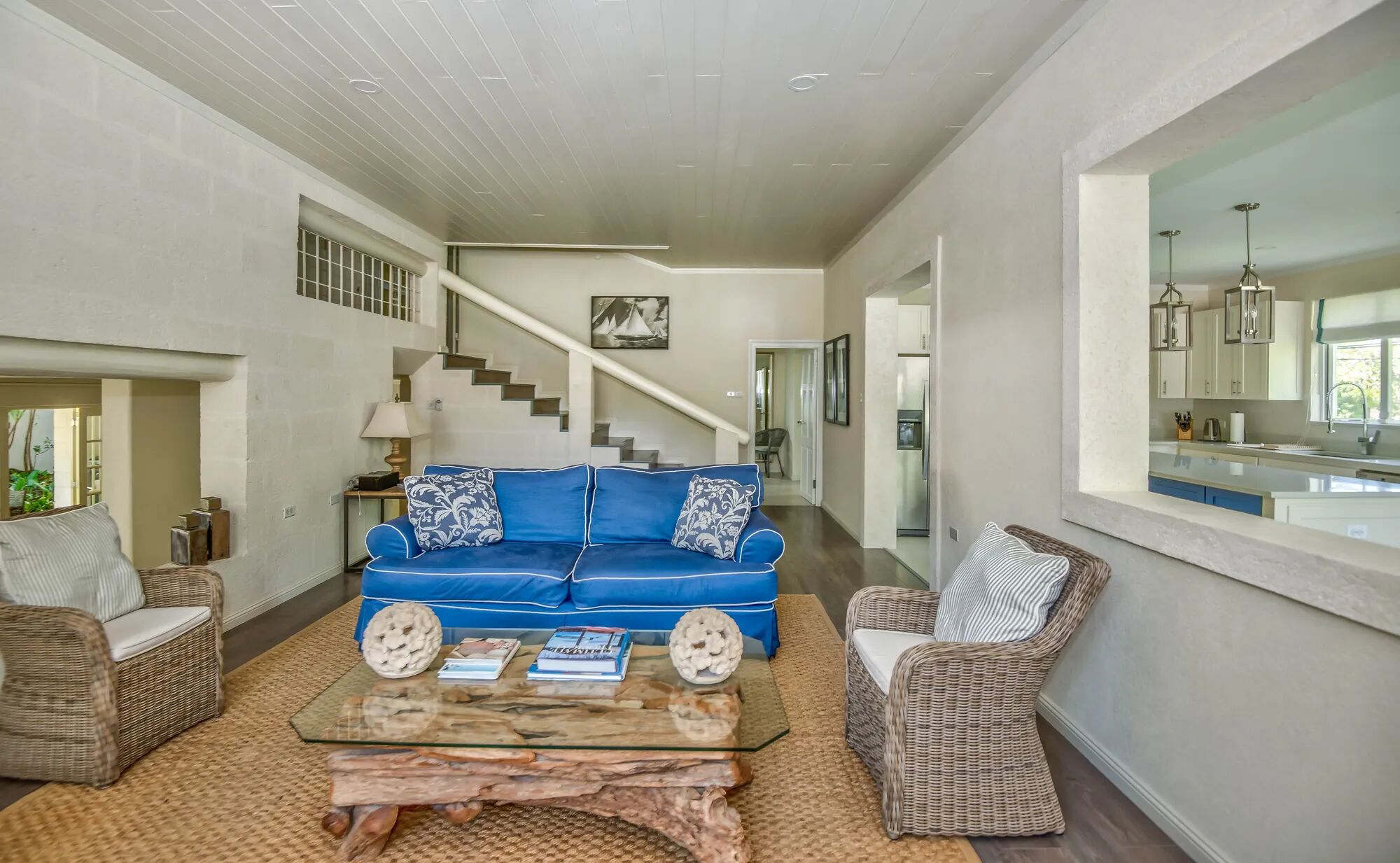 Capri Manor Gallary Image 1