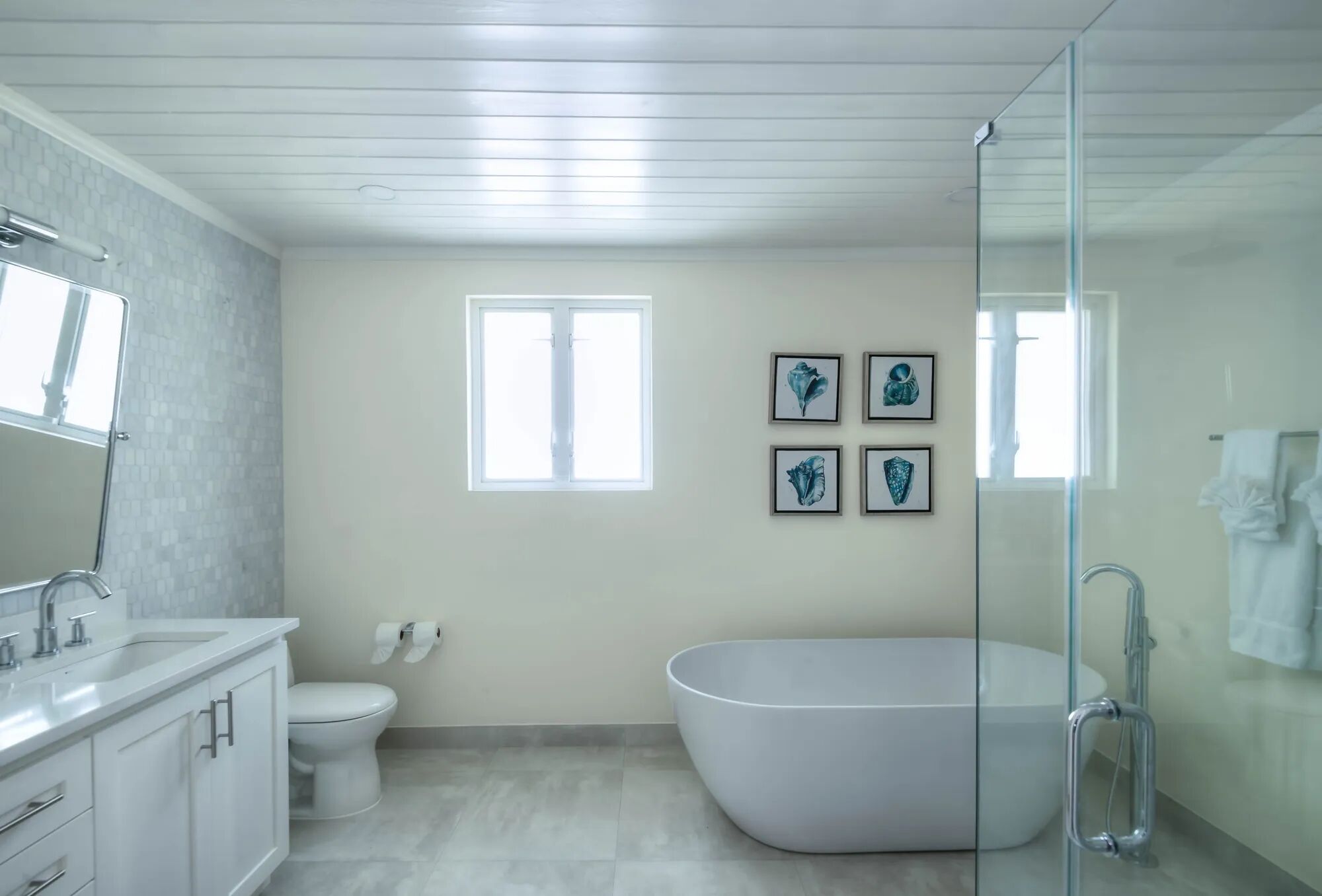 Capri Manor Gallary Image 6