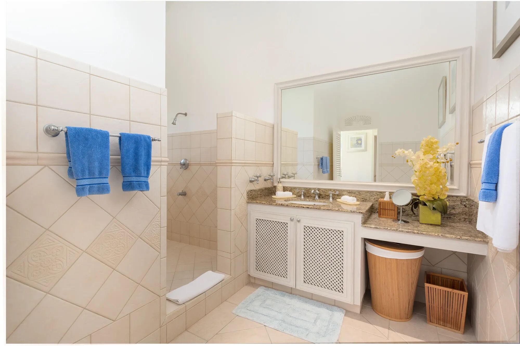 Serenity Cove Gallary Image 4
