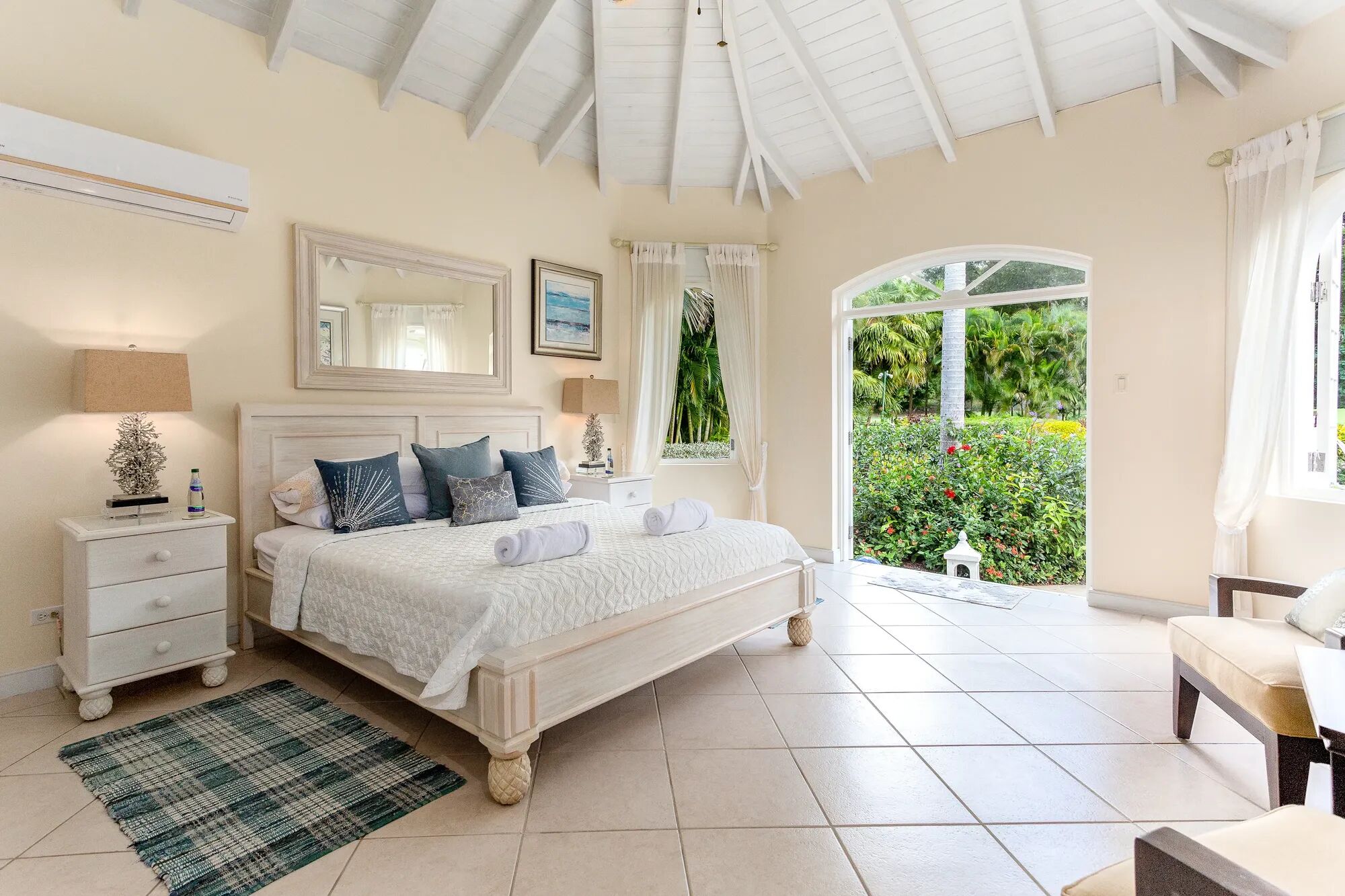 Serenity Cove Gallary Image 6