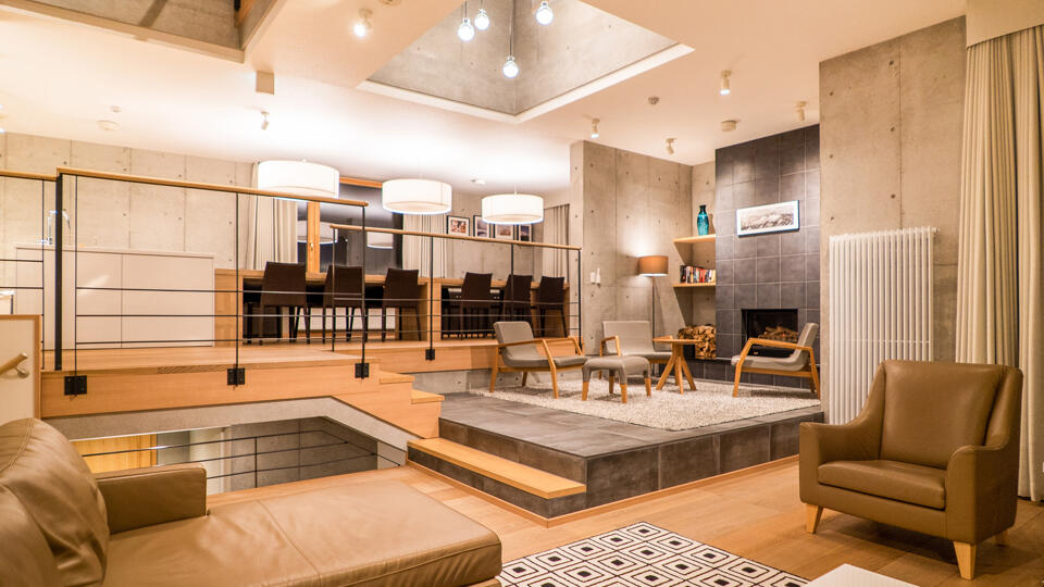 Mizunara Gallery Image 1
