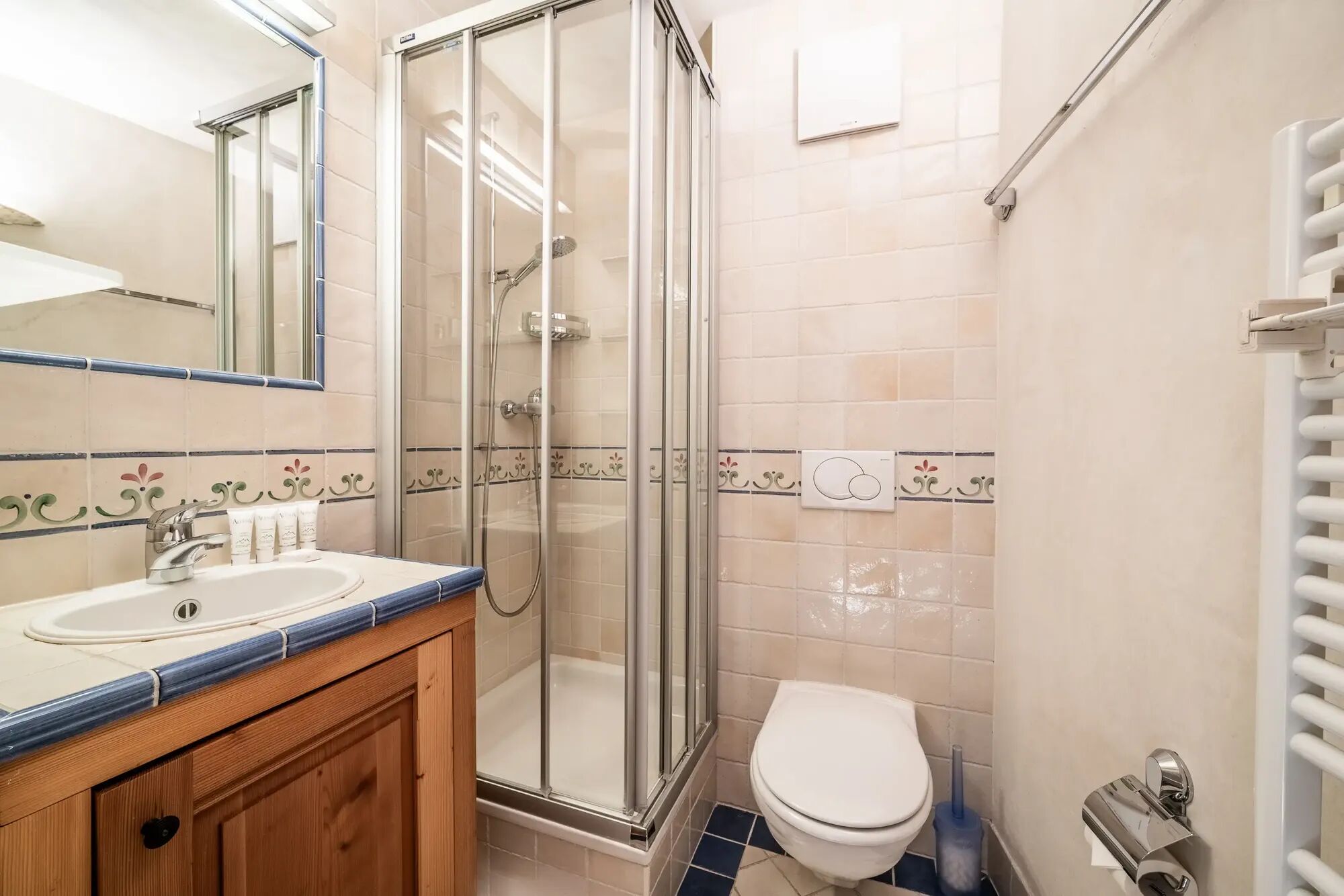 Apartment Capel Gallary Image 3