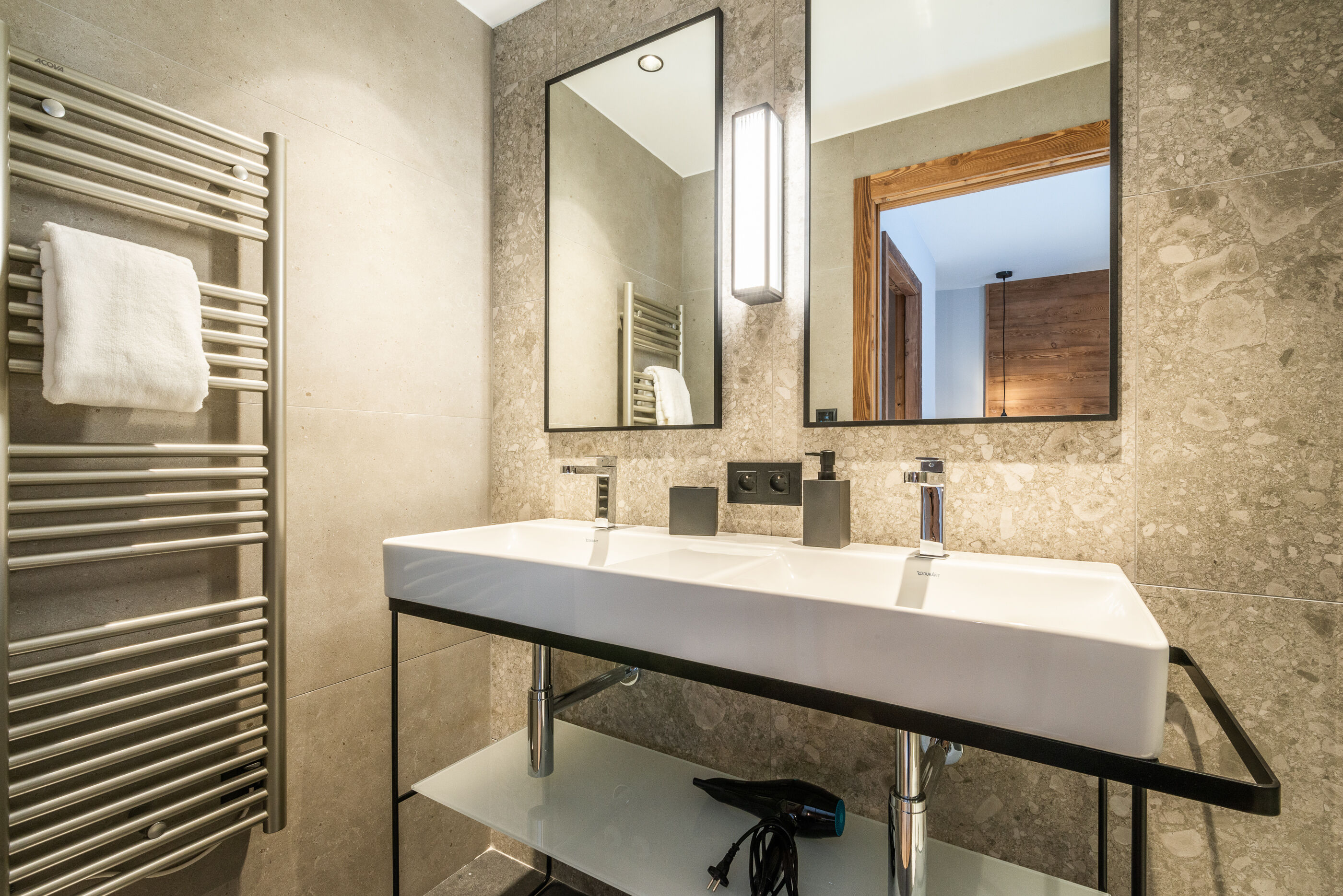 Apartment Ophite Gallary Image 2