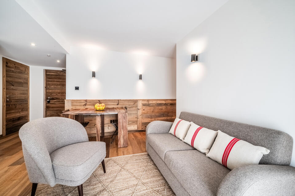 Apartment Poppy Gallery Image 1