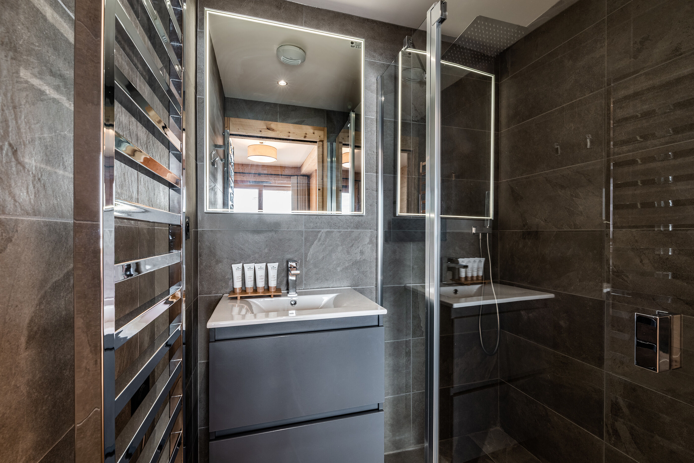 Apartment Wapa Gallary Image 1