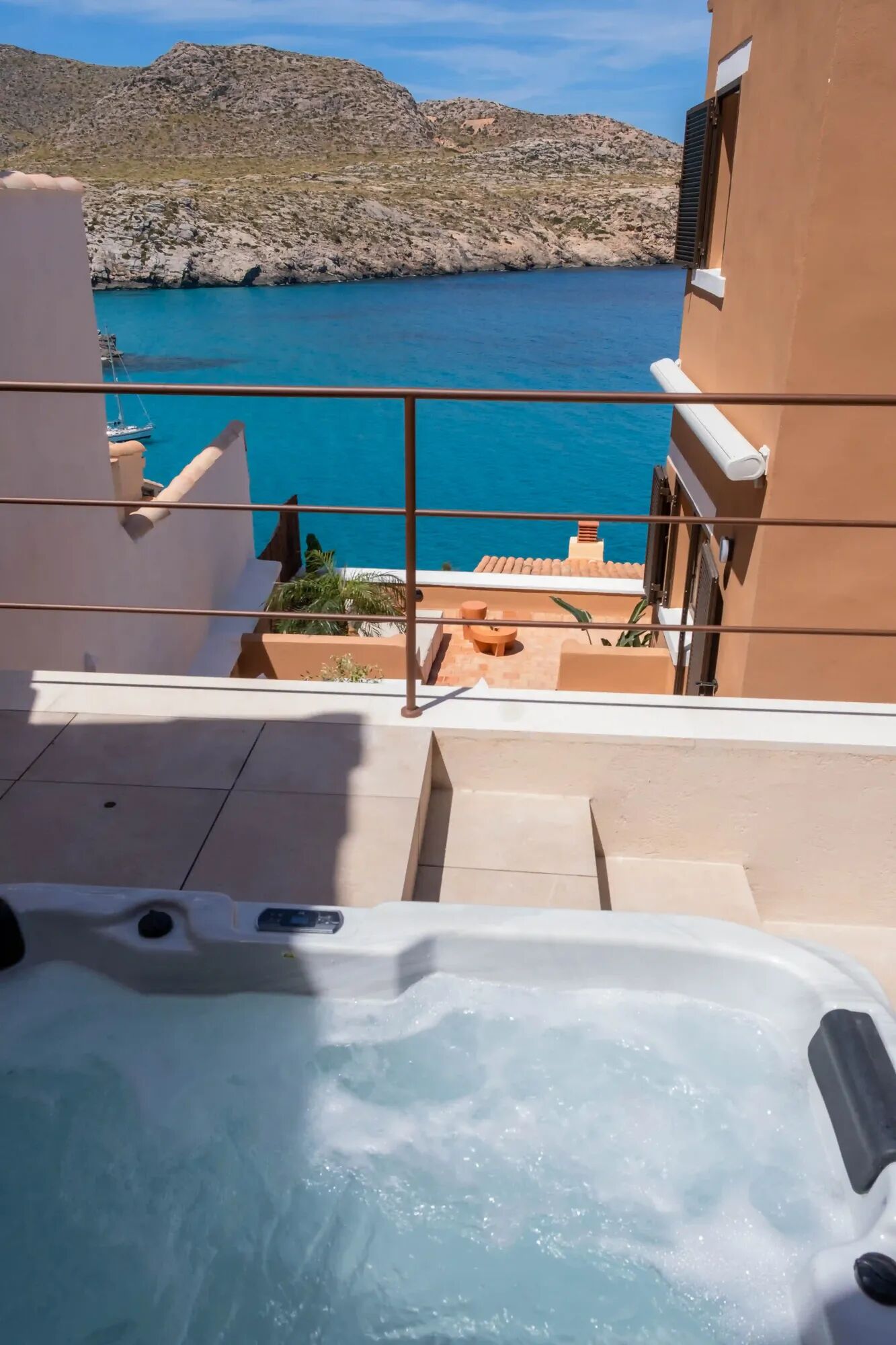 cala-carbo-image-10